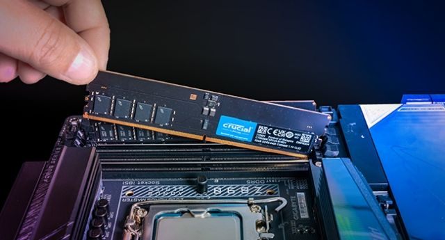 Crucial 48GB Kit (24GBx2) DDR5-6400 CSODIMM | CT2K24G64C52CS5